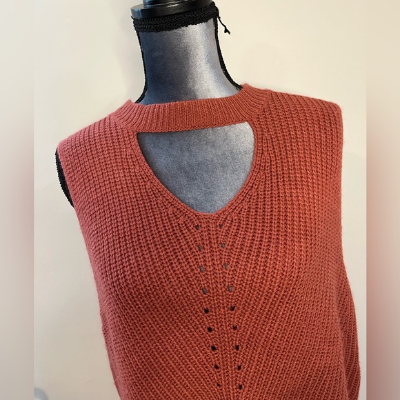 NWOT! ANTHROPOLOGIE She + Sky Sleeveless Keyhole Front Knitted Sweater, Size S - Picture 5 of 9